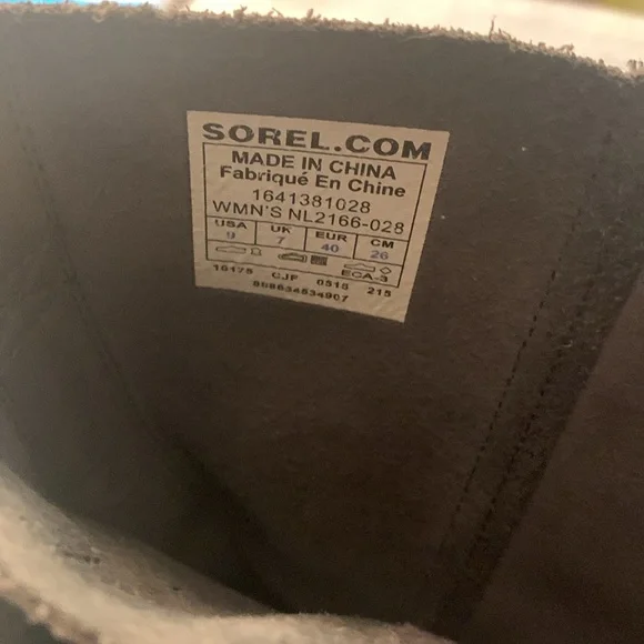 Sorel major mid-calf boots like new!! - Picture 5 of 5